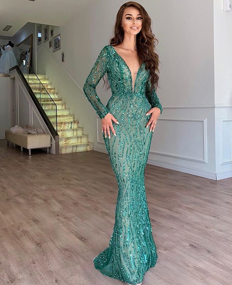 2021 New European and American dress sexy long sleeve deep V dress