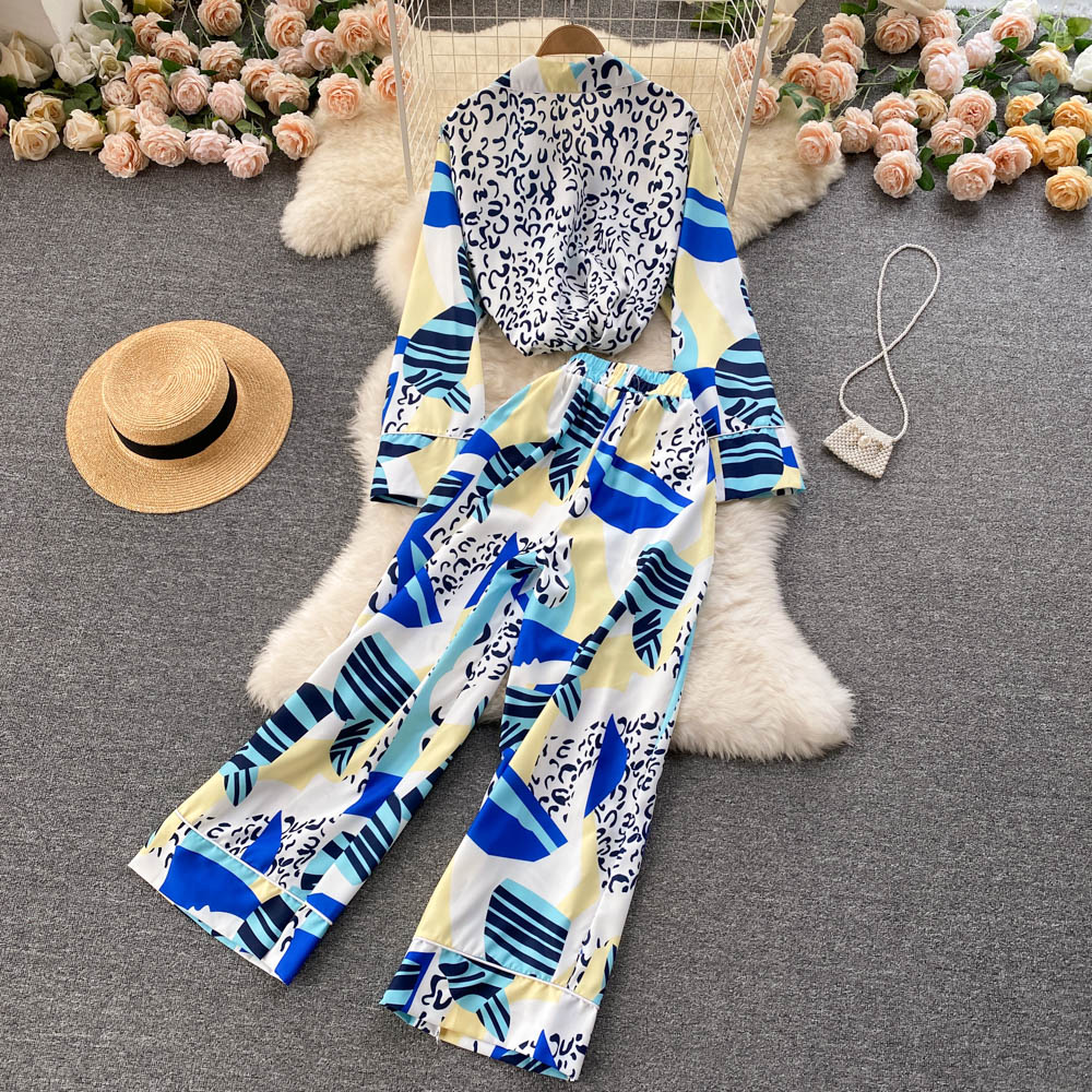 Ins fashion bloggers private clothes pajamas style suits female design sense niche print wide-leg pants two-piece clothing
