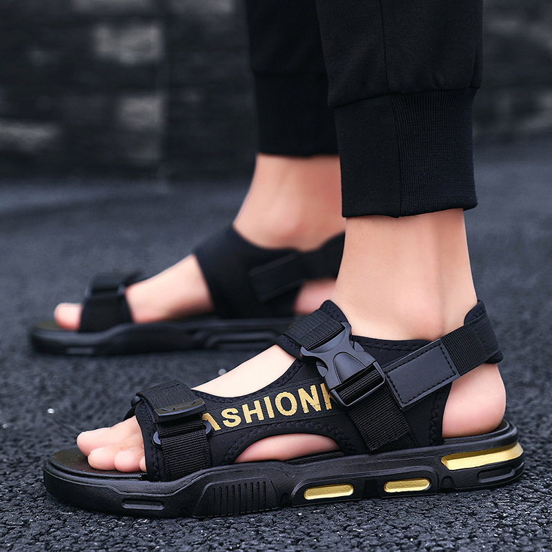 Men's Sandals Summer New Slippers Two Life Casual Youth Large Size Beach Shoes.