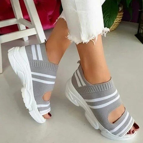 Sports Sandals Women's Trifle Casual Platform Flat Bottom Fashion Beach Shoes Large Size.
