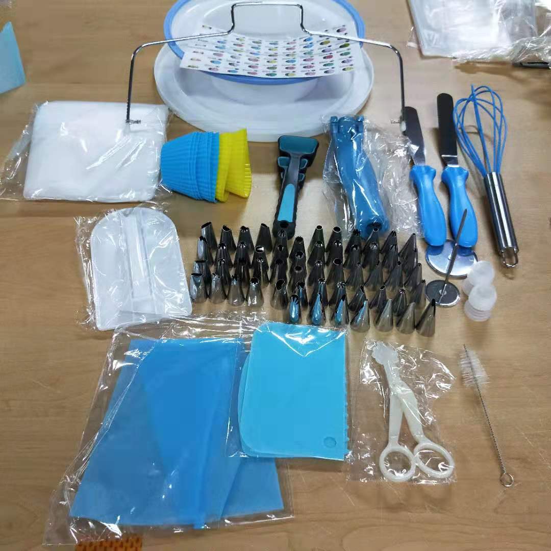136-piece cake decorating table set cake turntable kitchen baking tools DIY homemade cake