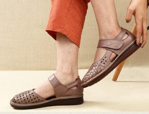 2021 High quality Women flat sandal genuine leather female Flat shoes large size casual soft bottom sandal