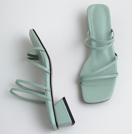 2021 High quality Women Sandals Square Mid-Heels Slippers Open Toe Platform Cut-out Hollow Female Sandals Plus Size