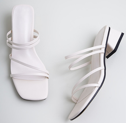 2021 High quality Women Sandals Square Mid-Heels Slippers Open Toe Platform Cut-out Hollow Female Sandals Plus Size