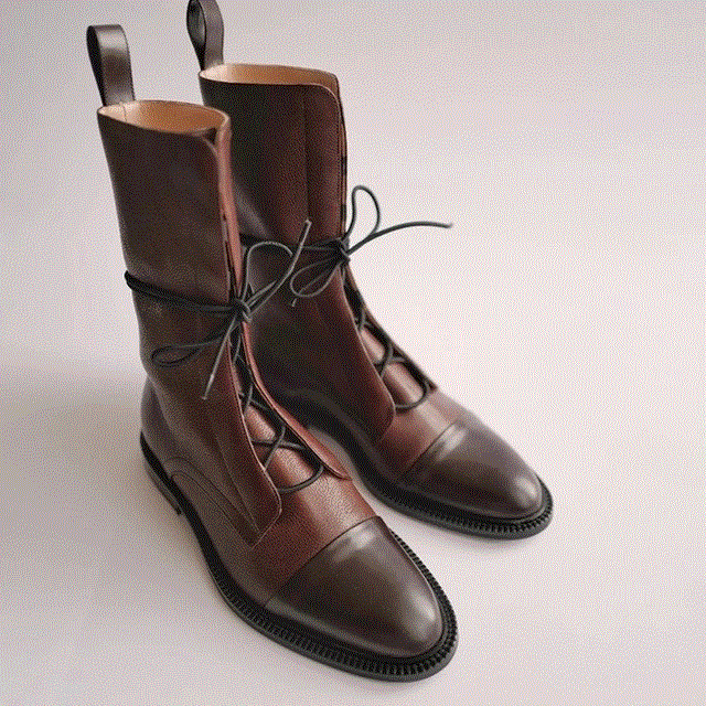 2021 High quality Women Boots Patent Leather Flat Ladies Boots Pointed Toe Lace-Up Boots Handsome Boots Women's Boots