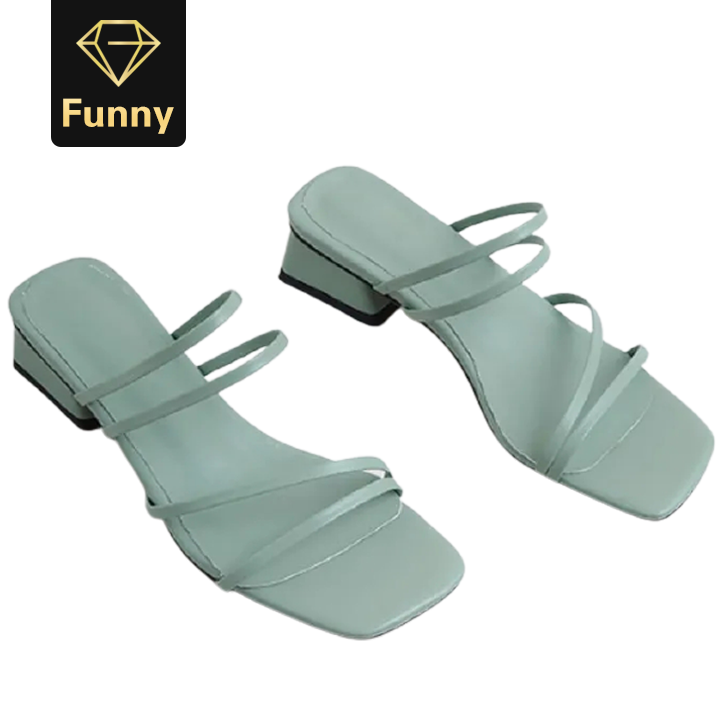2021 High quality Women Sandals Square Mid-Heels Slippers Open Toe Platform Cut-out Hollow Female Sandals Plus Size