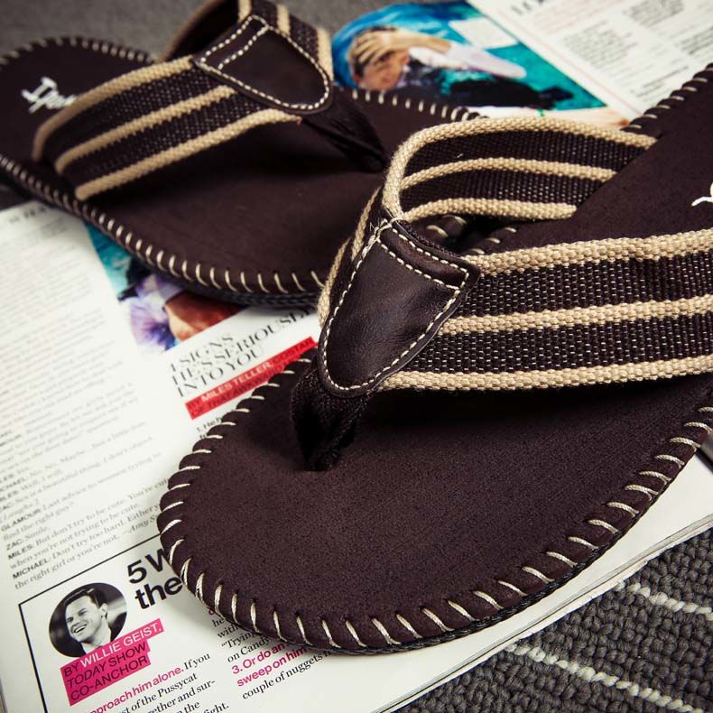 Flip-flops men's non-slip Korean men's summer Vietnamese slippers men's splint shoes fashion slippers non-slip wear-resistant Summer Breathable take one size bigger