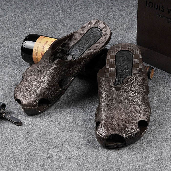 Men's Korean soft-soled fashion slippers non-slip outer wear sandals casual beach shoes Baotou sanda fashion sandals non-slip wear-resistant Summer Breathable take one size bigger