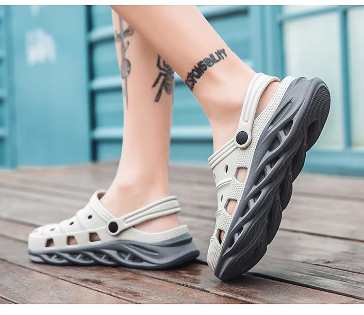 Men's thick-soled beach shoes Baotou sandals soft-soled breathable non-slip sandals and slippers