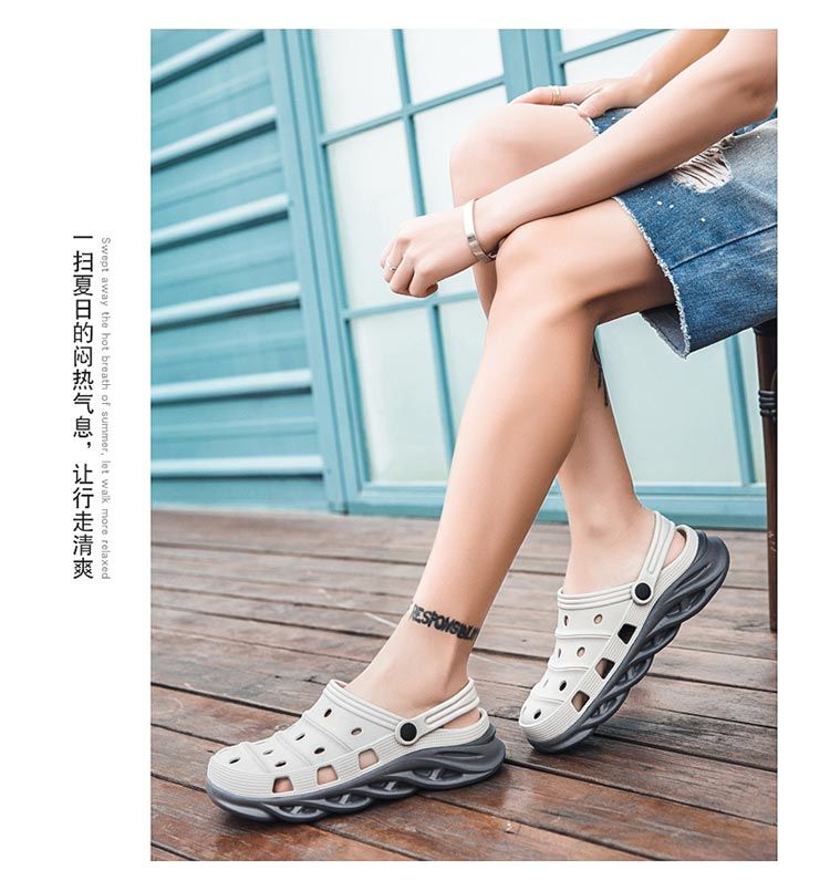 Men's thick-soled beach shoes Baotou sandals soft-soled breathable non-slip sandals and slippers