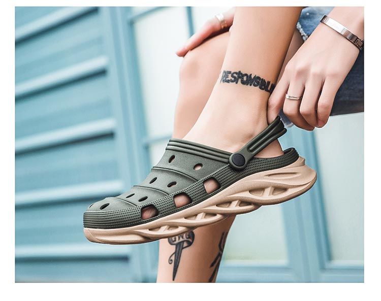 Men's thick-soled beach shoes Baotou sandals soft-soled breathable non-slip sandals and slippers