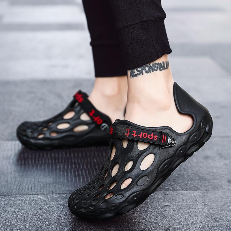 Men's tide slippers summer new coconut hole shoes Korean fashion men's beach sandals and slippers