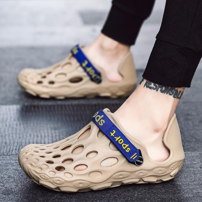 Men's tide slippers summer new coconut hole shoes Korean fashion men's beach sandals and slippers
