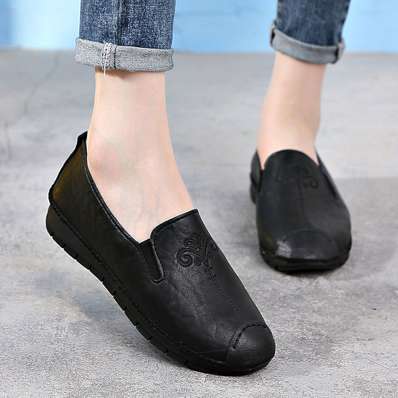 Platform shoes, flat sole shoes, one pedal lazy shoes, loafers, soft sole embroidered shoes