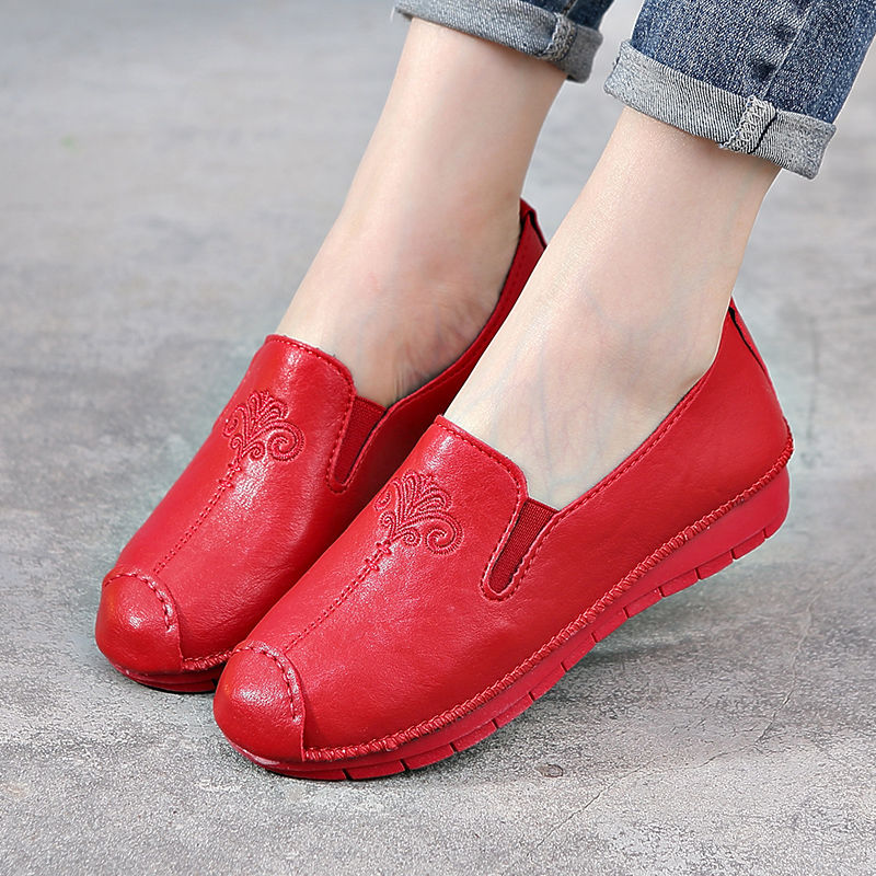Platform shoes, flat sole shoes, one pedal lazy shoes, loafers, soft sole embroidered shoes