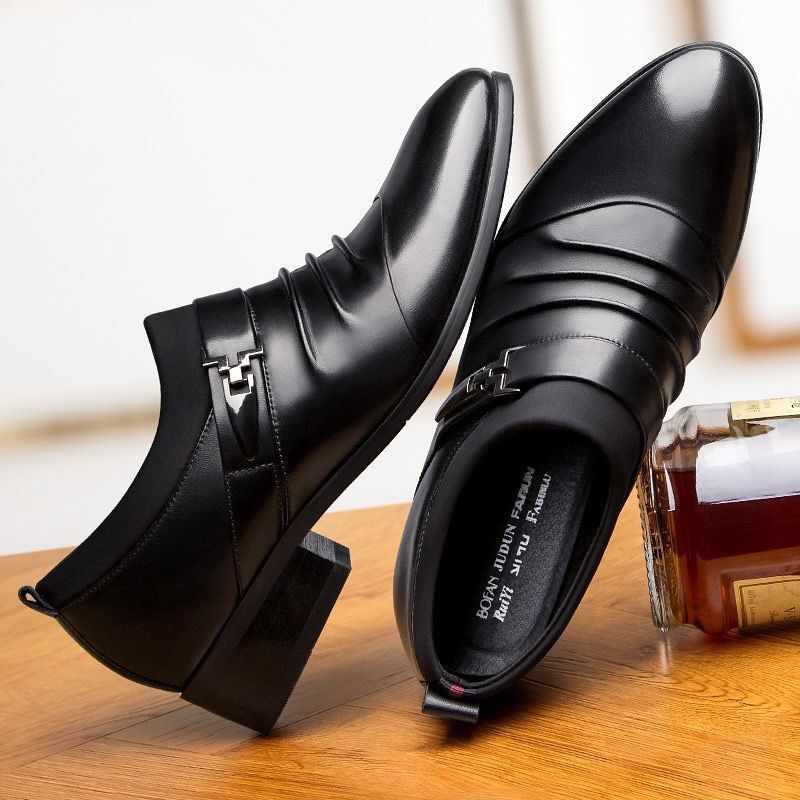 Men's leather shoes, men's shoes, new breathable Korean lazy casual shoes, trendy men