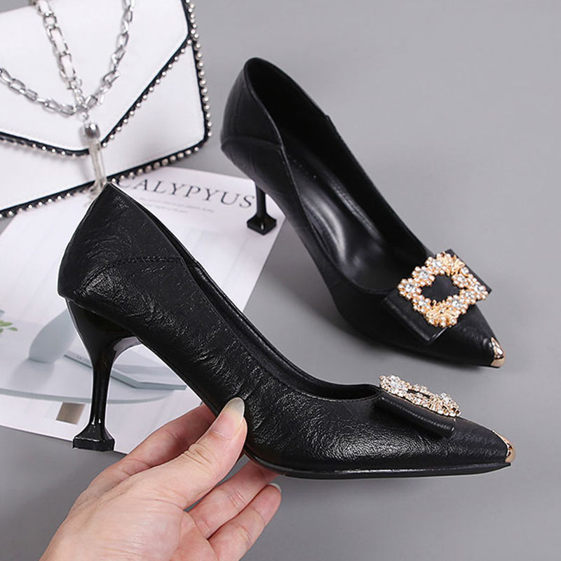 High-heeled shoes female spring new fashion all-match professional work black mid-heel leather shoes pointed soft leather single shoes light