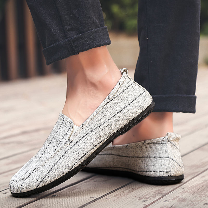 Men's breathable cloth shoes casual men's fashion shoes men Loafers &amp; Slip-Ons