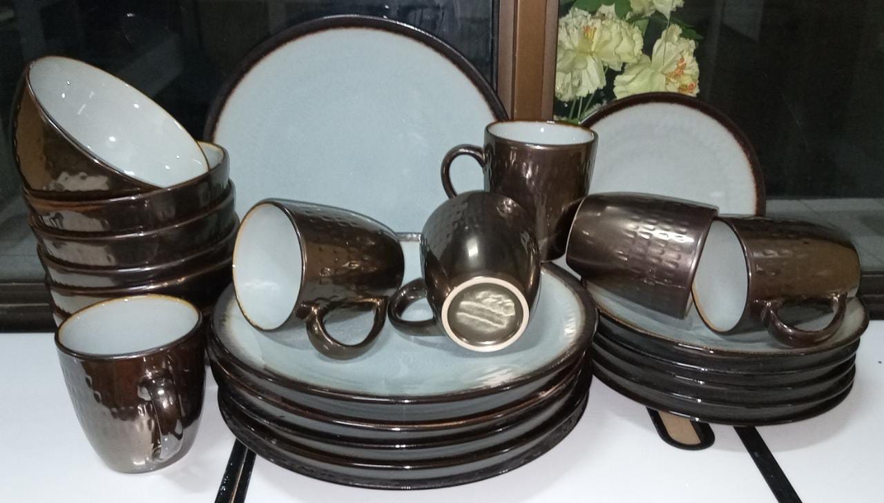 24 Pcs Generic Ceramic Dinner Set cups/plates/bowls