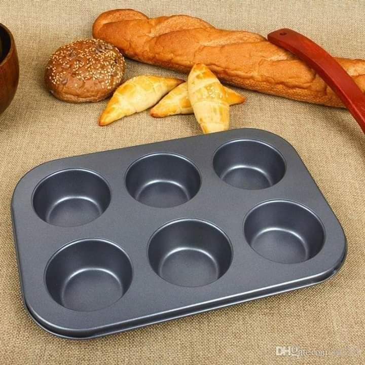 Quality Non~ stick Cupcake Baking Tins, Available in 2 Specifications 6 Holes and 12 holes