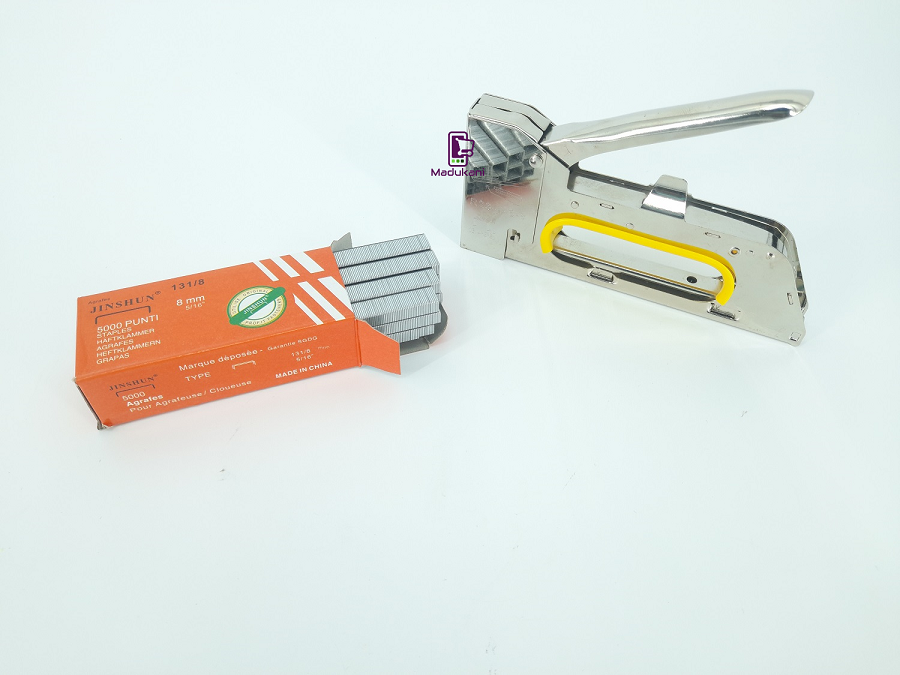 Staple Gun Tacker (With 5,000 Staples)