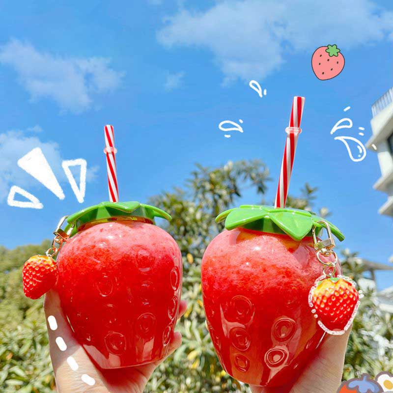 Strawberry straw cup with pendant plastic cup cute female hand-held milk tea cup student portable water cup water bottle