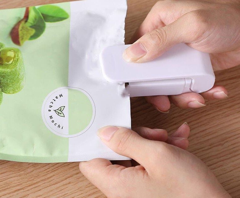 Mini Sealing Machine Gadget Utensils for Knife Kitchen Accessories Home Appliance Supplies Convenience Tools