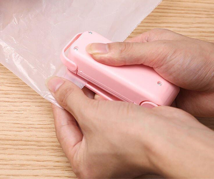 Mini Sealing Machine Gadget Utensils for Knife Kitchen Accessories Home Appliance Supplies Convenience Tools