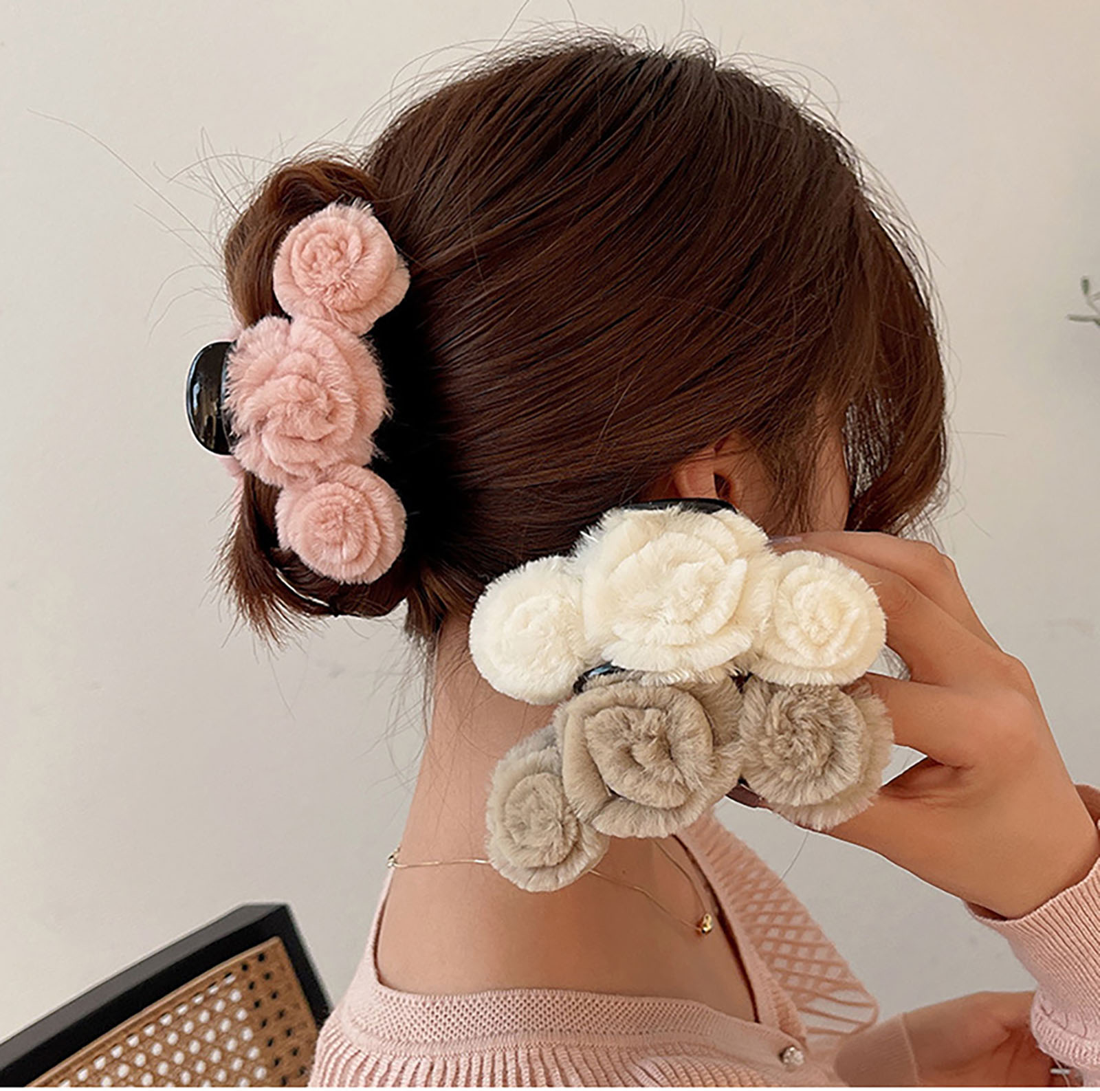 Flowers Hair Clips Claw Retro Decorative Hair Clip Winter Plush Grab Clip For Women Fur Hairpins Hair Clips Accessories