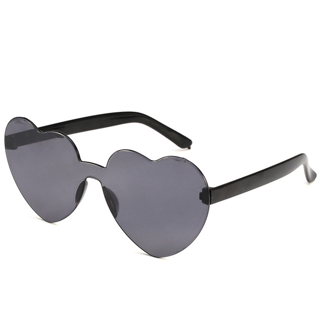 New One Piece Love Heart Lens Sunglasses Women Transparent Plastic Glasses Style Sun Glasses Female Clear Candy Color