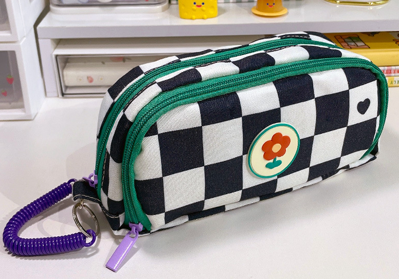 Checkerboard pencil case girl high-value unpopular pencil stationery box