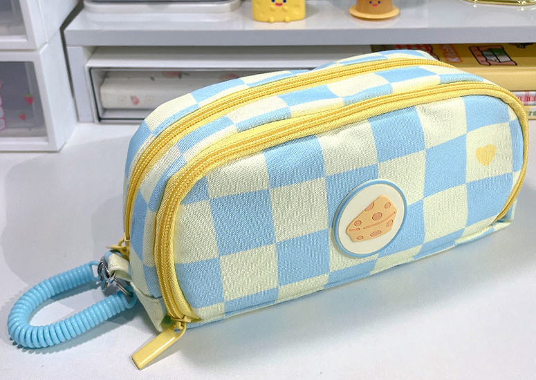 Checkerboard pencil case girl high-value unpopular pencil stationery box