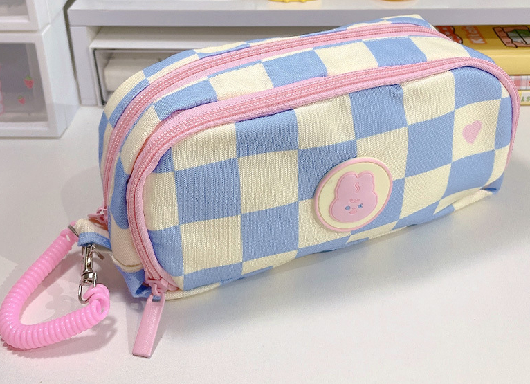 Checkerboard pencil case girl high-value unpopular pencil stationery box