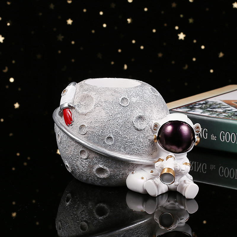 Astronaut Pen Insert Student Stationery Desktop Ornament Spaceman Pen Holder