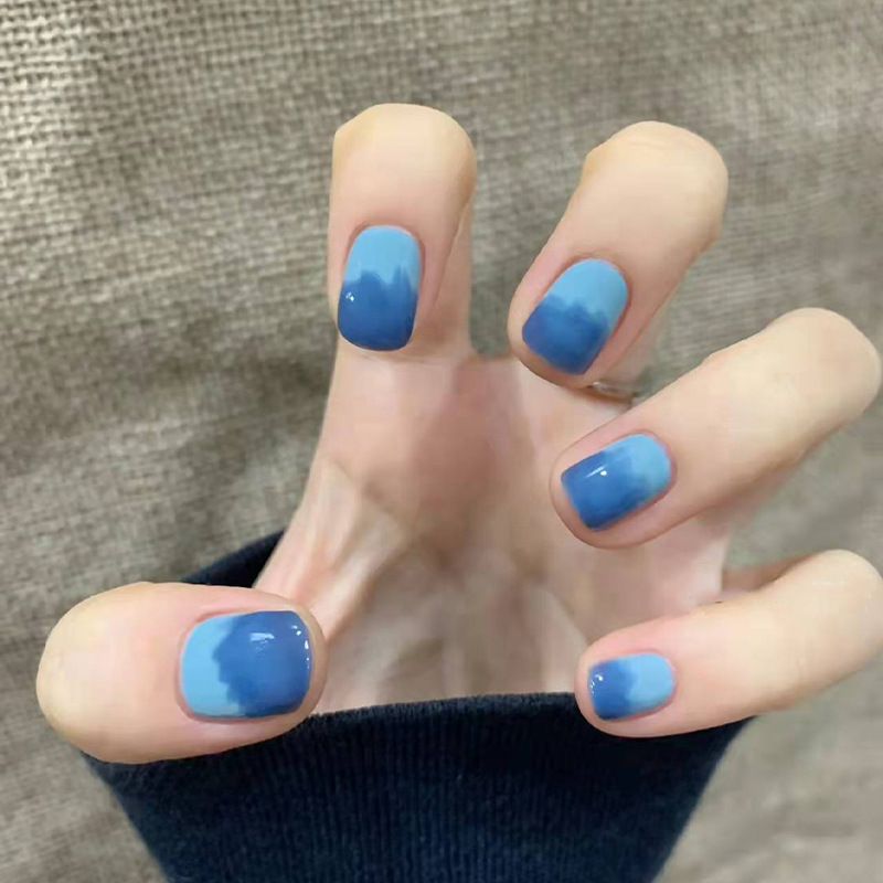 Short blue gradient nail stickers detachable finished manicure simple ins nails view 2