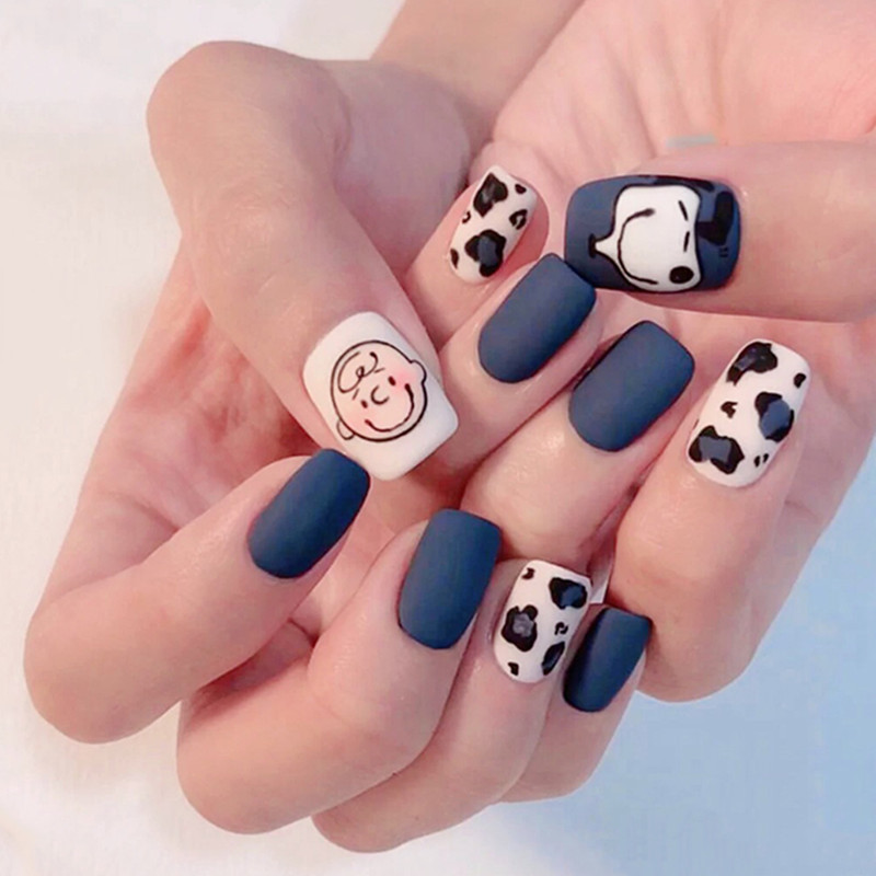 Cute blue fake nail patch finished nail patch manicure patch removable 24 pieces