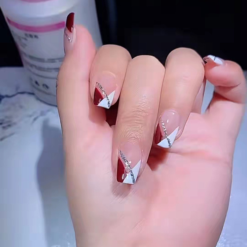 24PCS Nail Art Fake Nail Finished Red and White Contrasting Bevel Edge Glitter