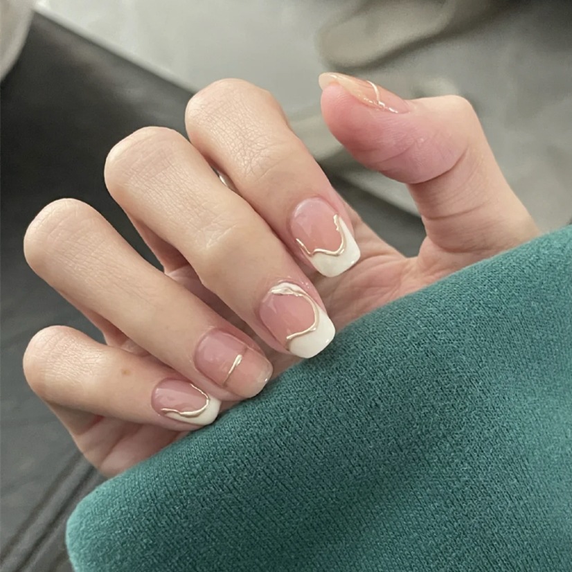 24PCS White Gold Fake Nail Piece Finished Nail Piece Sticker Removal Nail Sticker