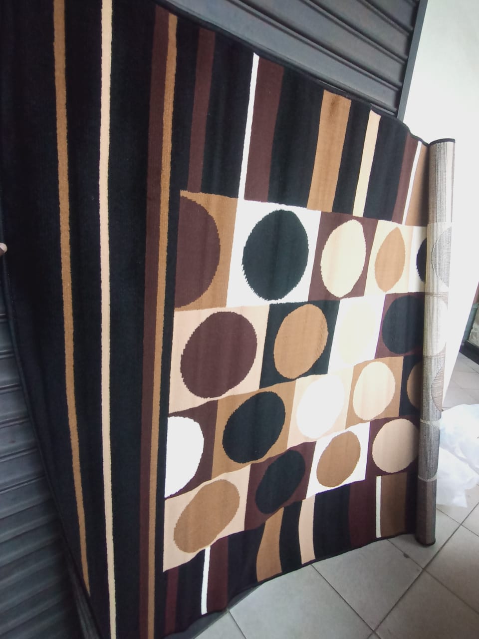 High quality 6ft X 9ft Normal carpets.