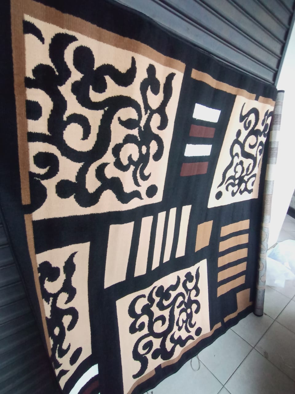 High quality 6ft X 9ft Normal carpets.