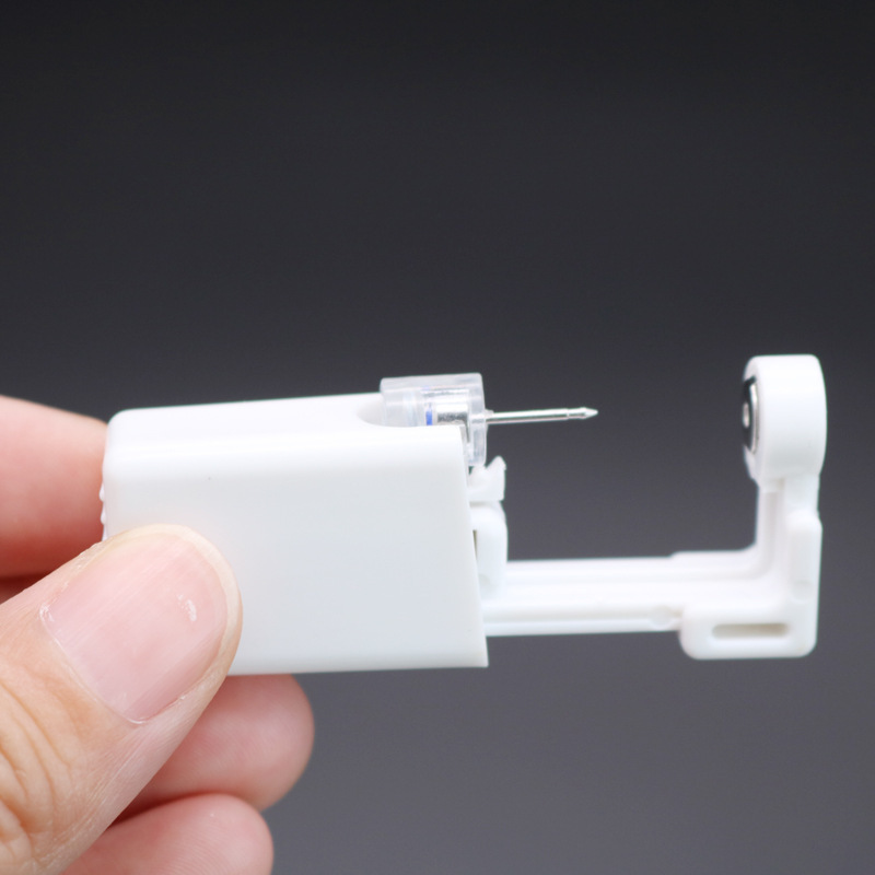 1pc Disposable Ear Piercing Device, Low Pain Piercing Artifact, Hypoallergenic Ear Nail Gun Piercing, Professional Painless Ear Piercing, Automatic Hand-piercing Tool view 7