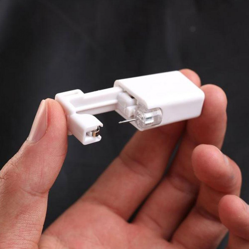 1pc Disposable Ear Piercing Device, Low Pain Piercing Artifact, Hypoallergenic Ear Nail Gun Piercing, Professional Painless Ear Piercing, Automatic Hand-piercing Tool view 4