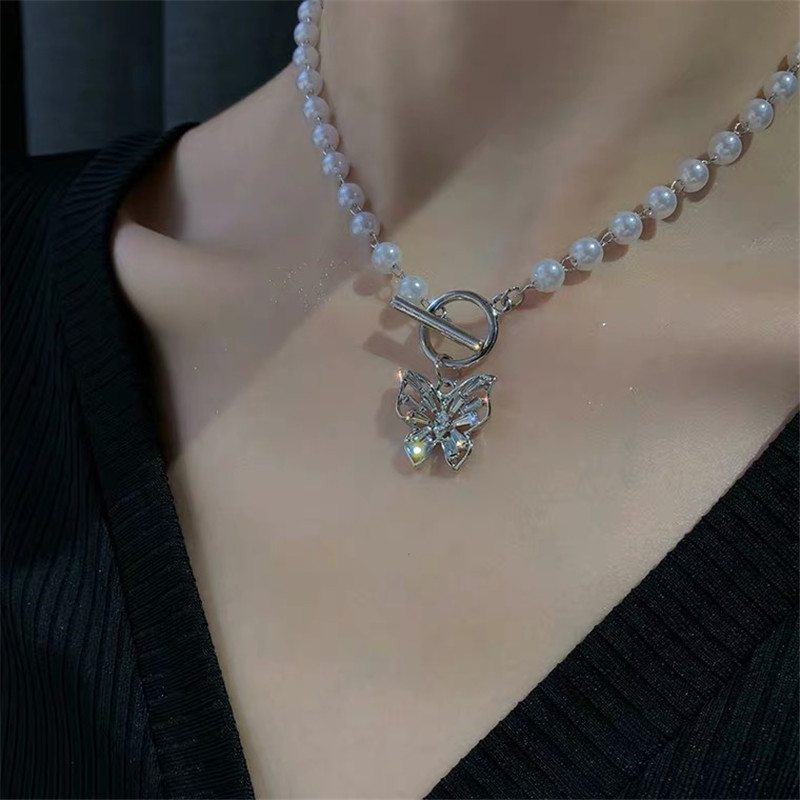 Butterfly Necklace Ins Cold Wind Pearl Choker Collarbone Chain For women girls Gifts
