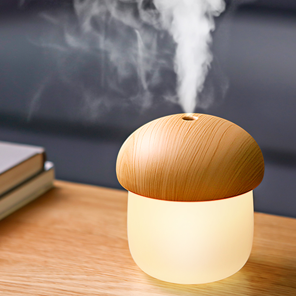 Mini Humidifier Aroma Diffuser for Home Baby Car Air Humidifier 250ml Cute Mushroom Mist Humidifier with Night Lights