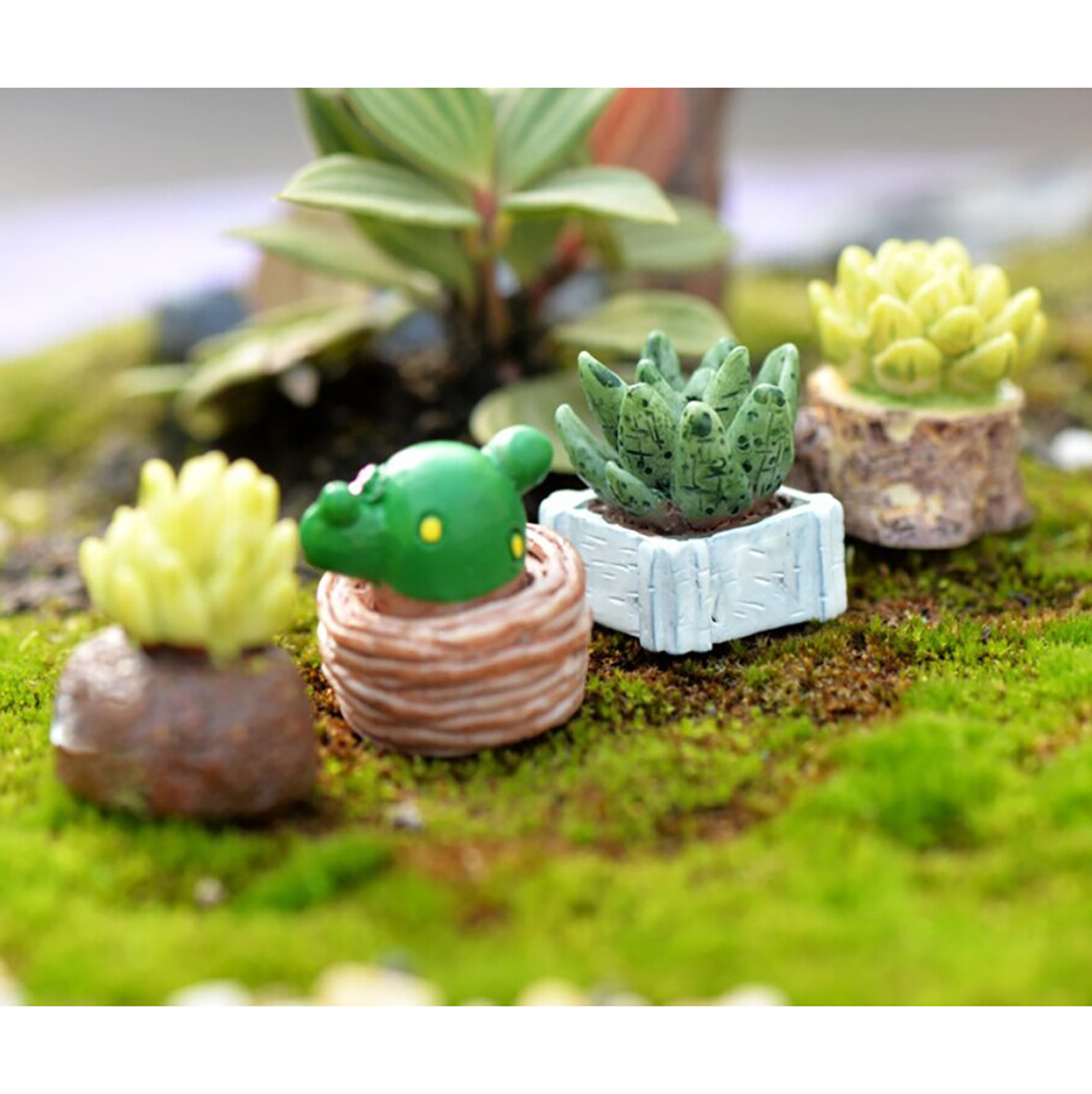 Lifelike Mini Artificial Fleshy Cactus Plant Landscape Decorative Miniature Figurines DIY Potted Garden Home Decoration