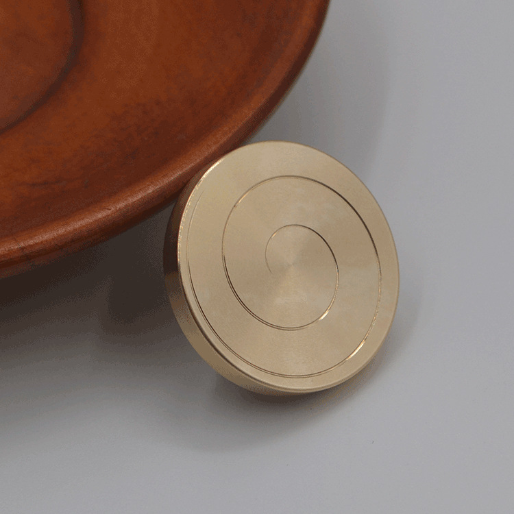 Desktop Decompression Rotating Circular Gyroscope Fidgety Toy Optical Illusion Flowing Finger Toy Stress Relief Toys for Adults