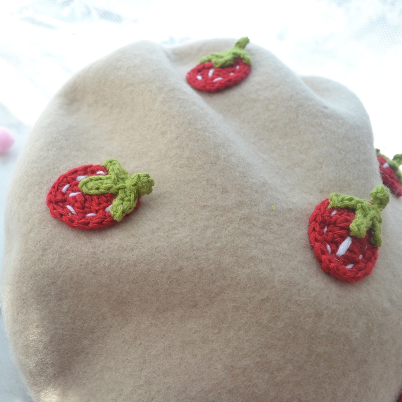 DIY handmade women's beret hat small fresh strawberry painter hat girl autumn and winter cute all-match biscuits hat beanie hat