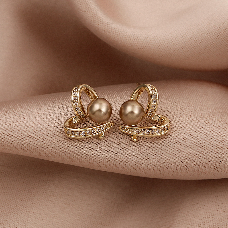 Classic Small heart Champagne Pearl Gold Earrings Korean Fashion Jewelry Wedding  For Womans Party Luxury Accessories