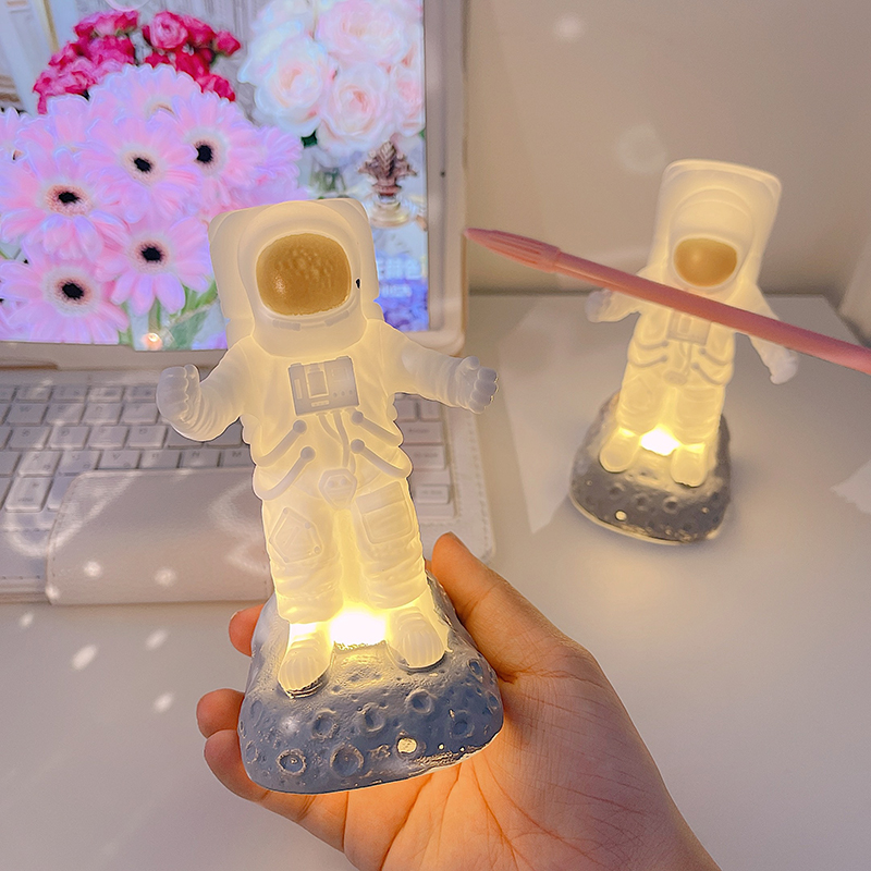 Astronaut Spaceman Night Light Korea Ins Bedroom Sleeping Light Girl Decoration storage
