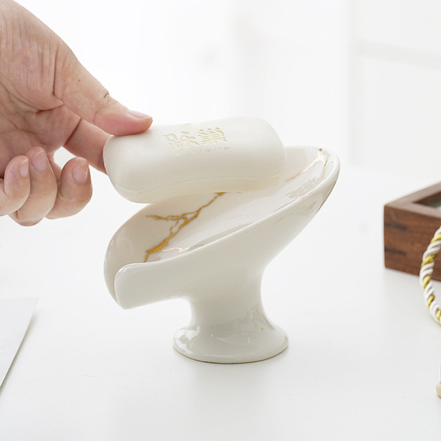 Ceramic Portable Soap Dish Holder Creative Filter Water Soap Bathroom Products